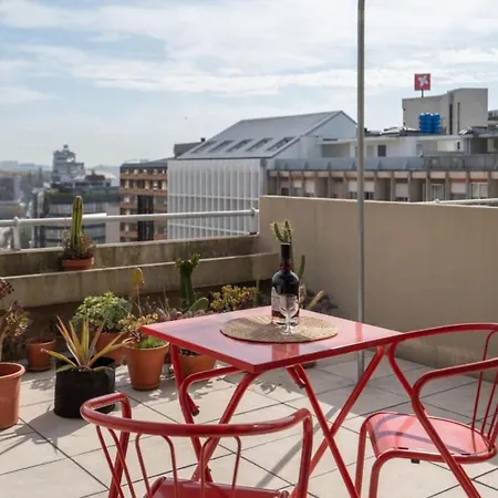 Modern Luminous Rooftop Appartamento